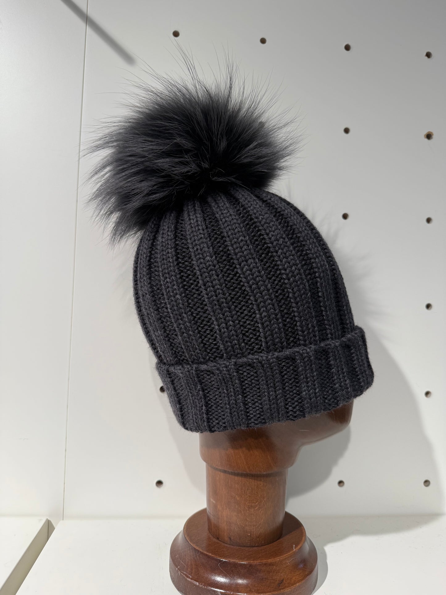 Cappello di Lana Regina con Pompon