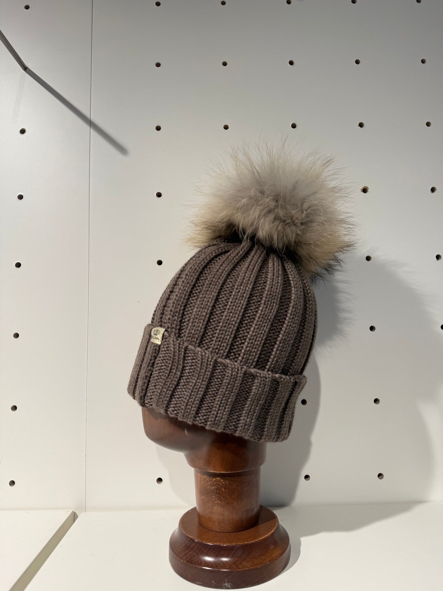 Cappello di Lana Regina con Pompon