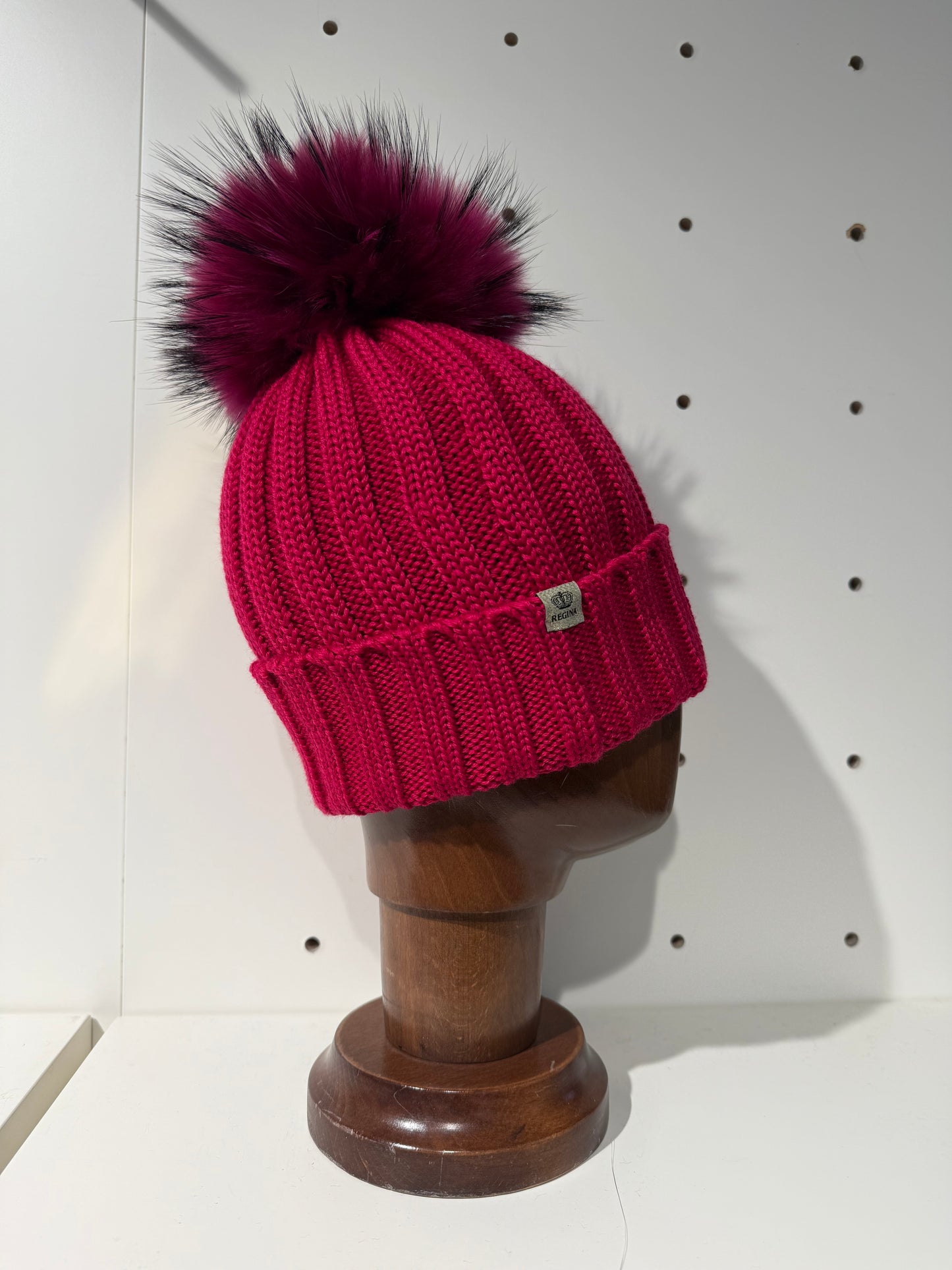 Cappello di Lana Regina con Pompon