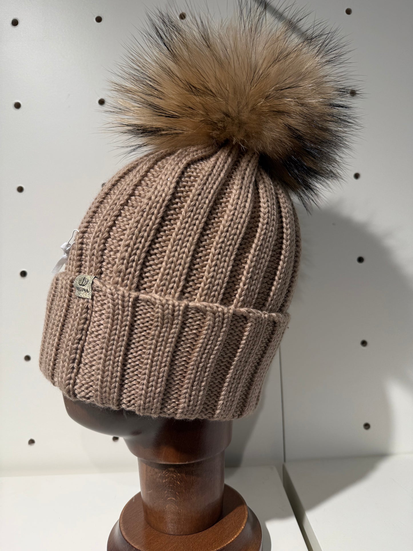 Cappello di Lana Regina con Pompon