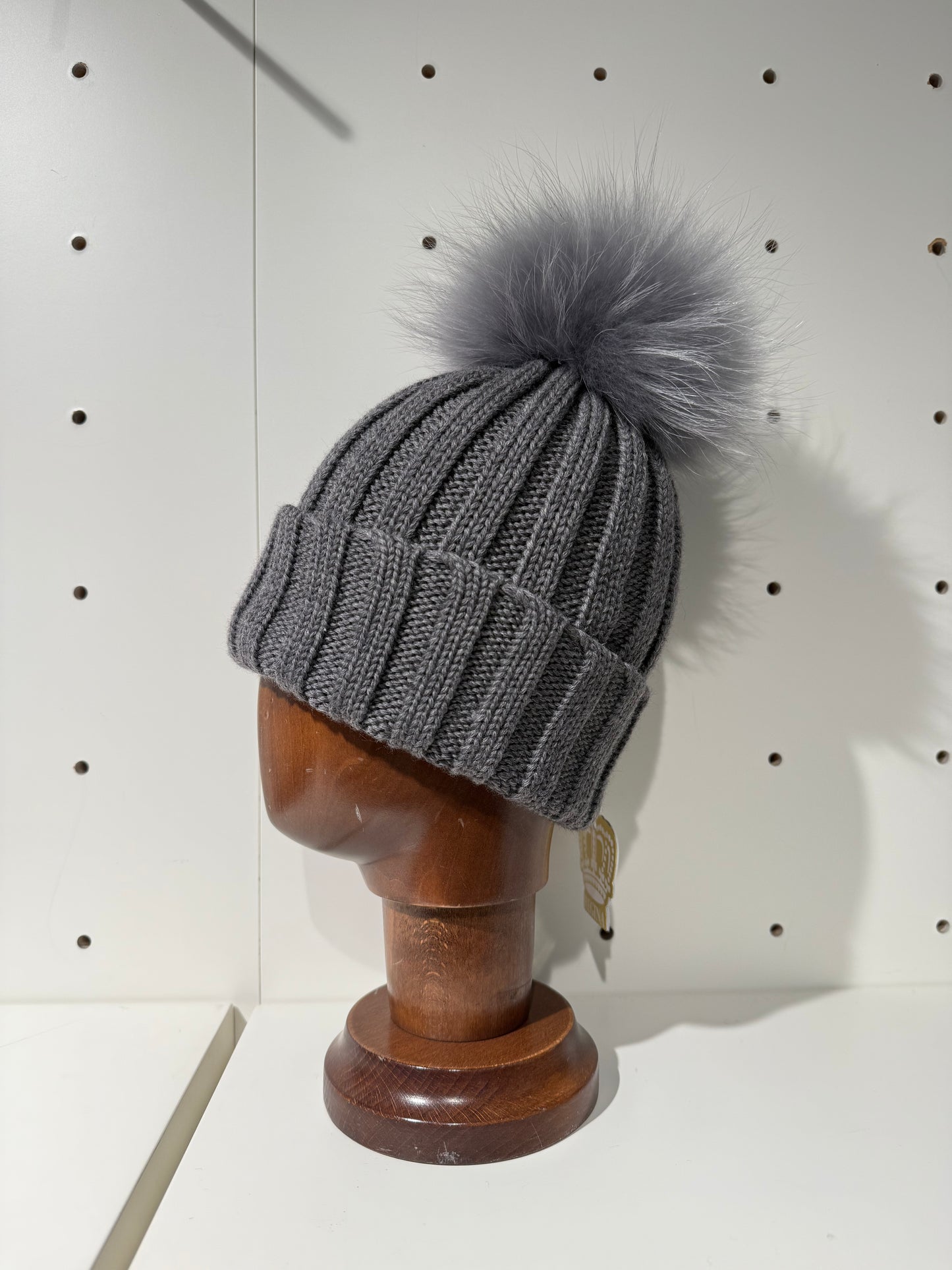 Cappello di Lana Regina con Pompon
