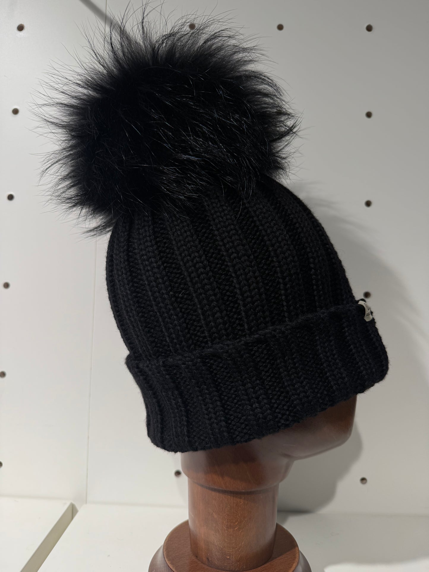 Cappello di Lana Regina con Pompon